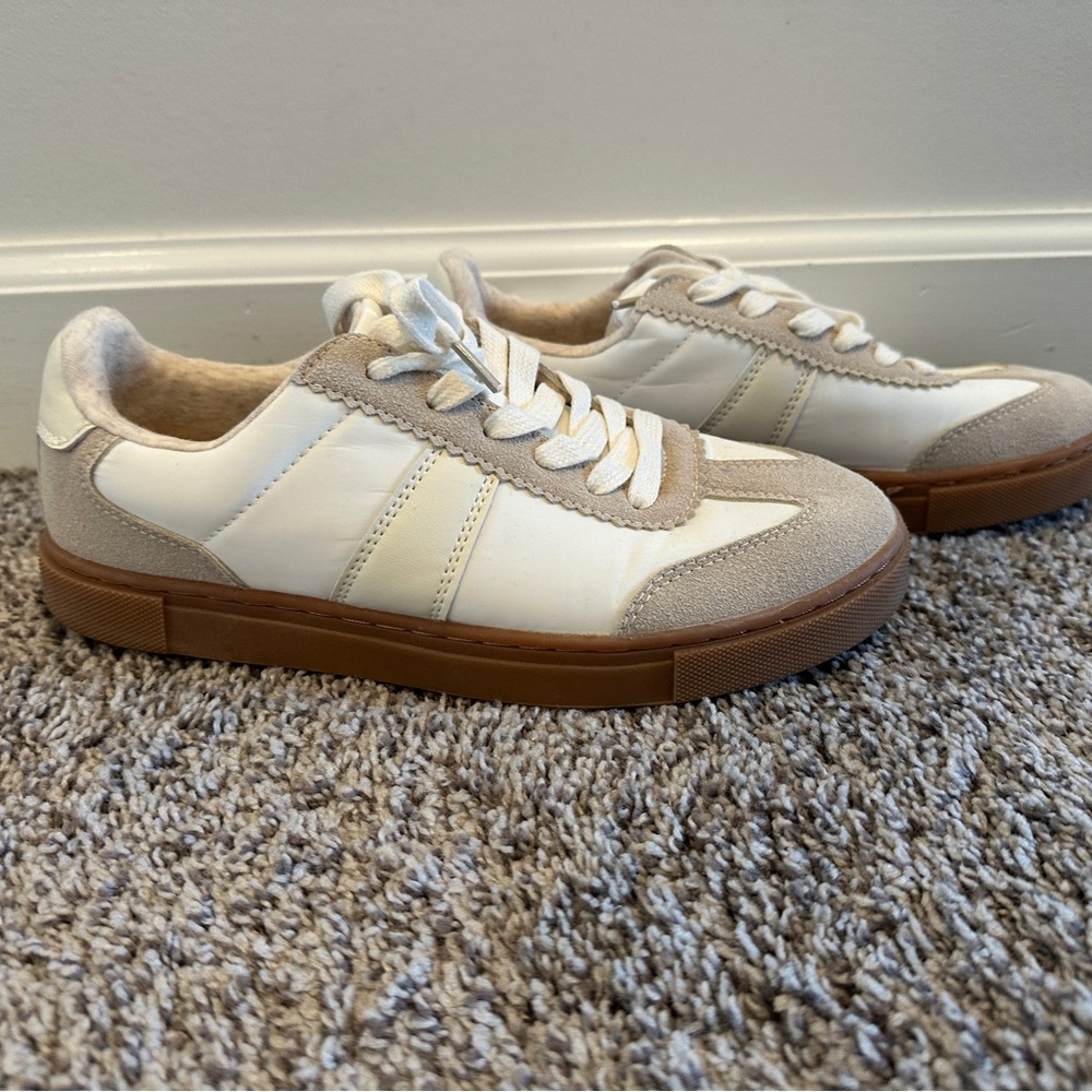 White and Tan Low-Top Sneakers with Minimalist Design